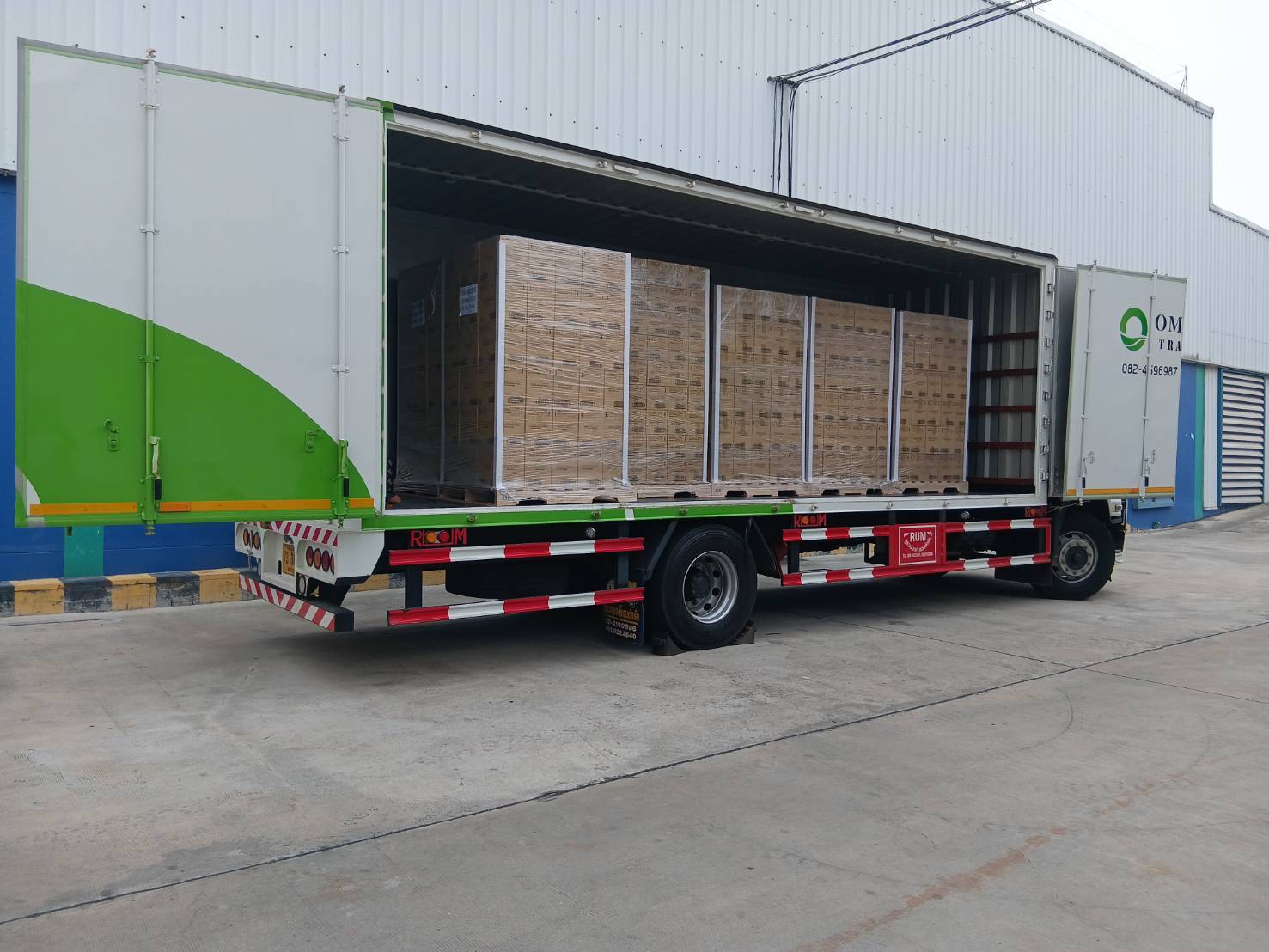 รถสิบล้อ สมุทรสาคร บริการขนส่งอุตสาหกรรม